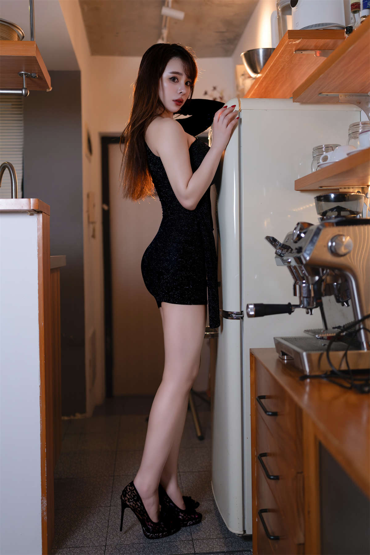 10976 (1).jpg