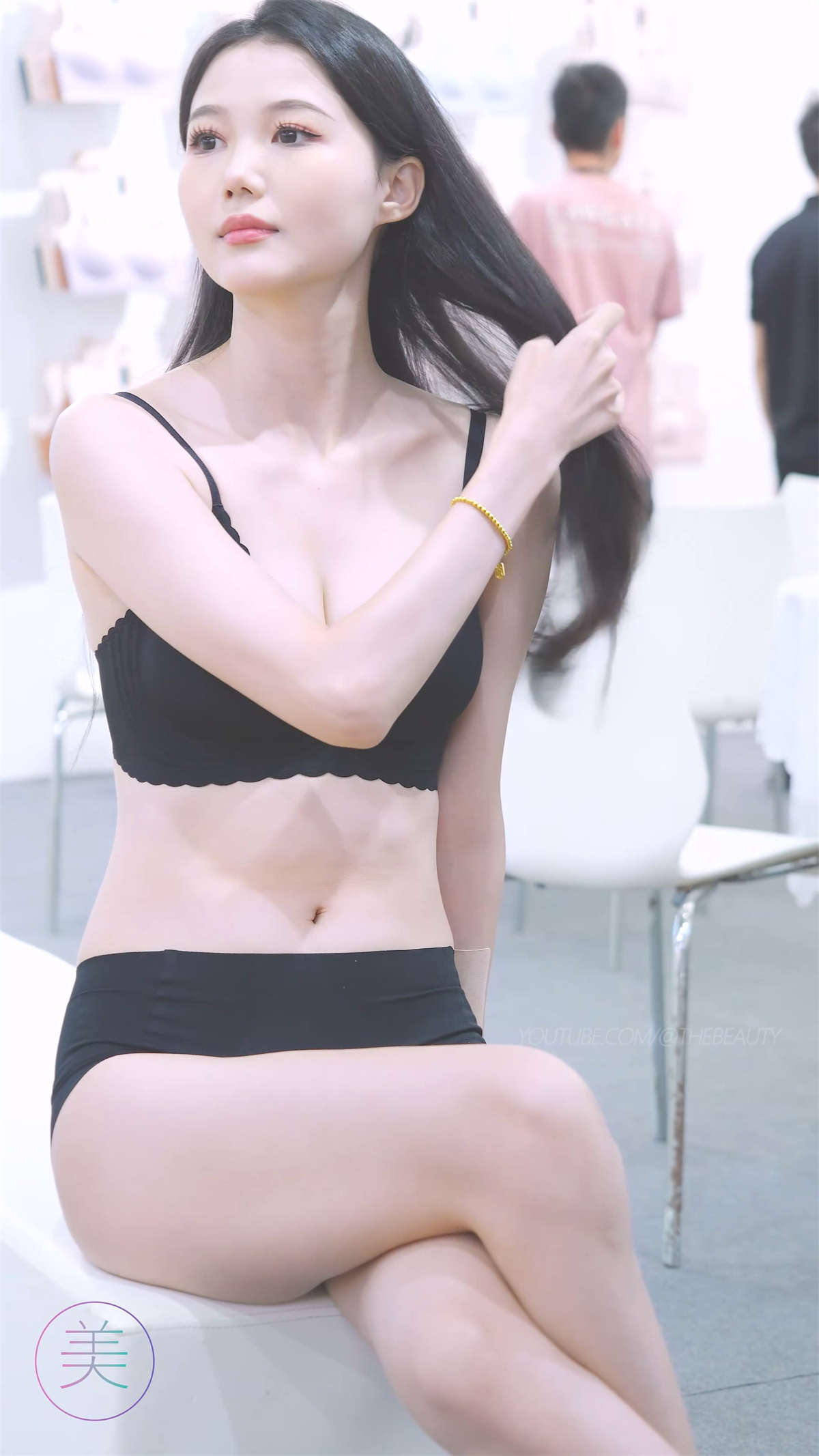 3233 (1).jpg